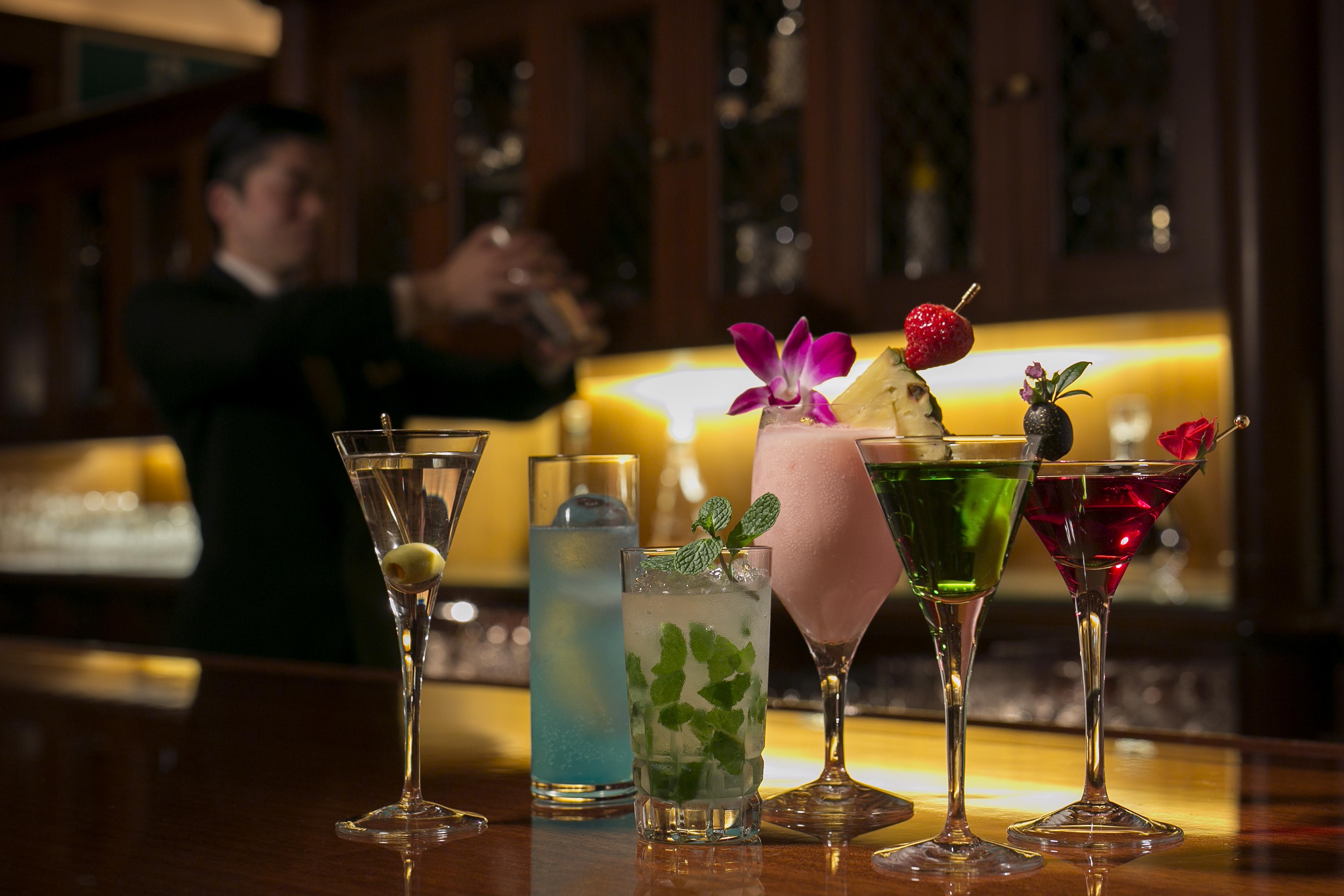 Hotel Nikko Fukuoka Fukuoka  Kültér fotó A selection of cocktails