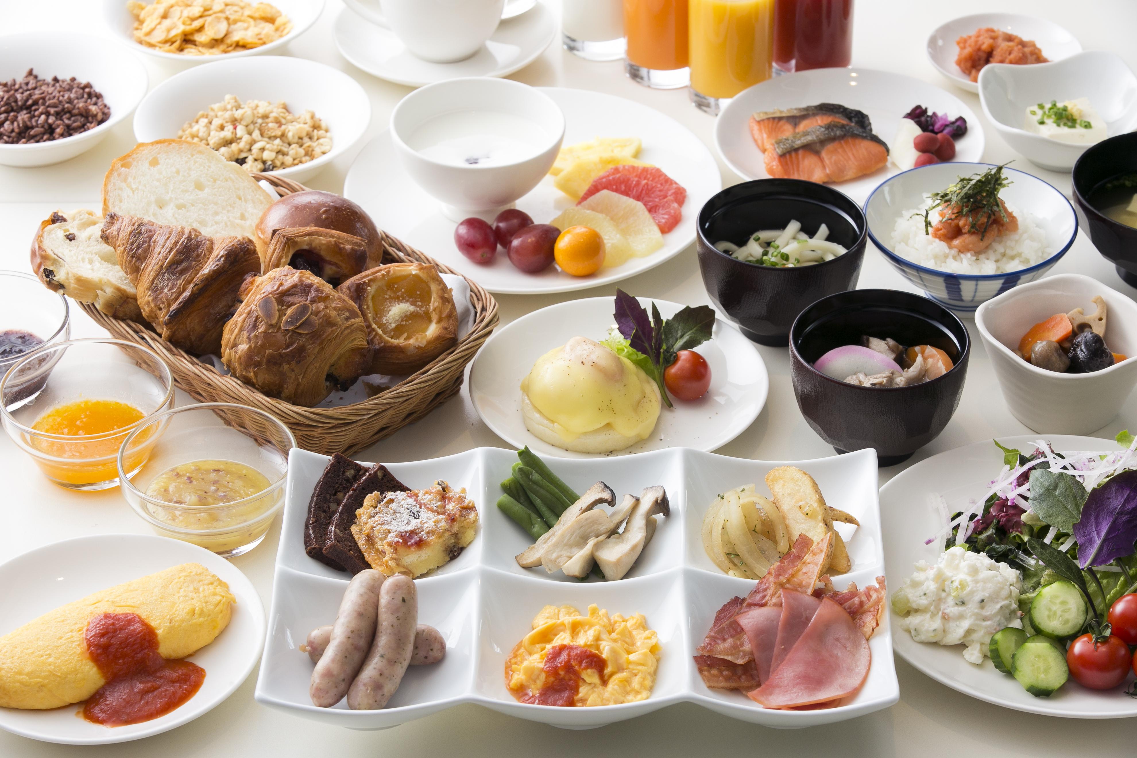 Hotel Nikko Fukuoka Fukuoka  Kültér fotó A Japanese breakfast