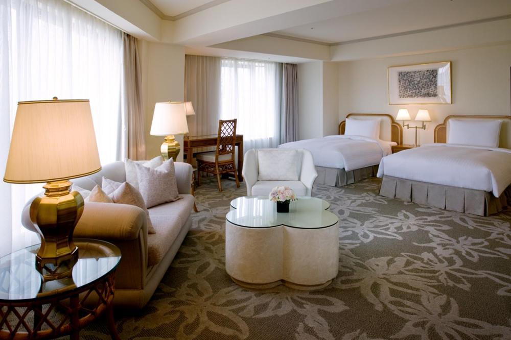Hotel Nikko Fukuoka Fukuoka  Kültér fotó A suite at the Mandarin Oriental, Tokyo